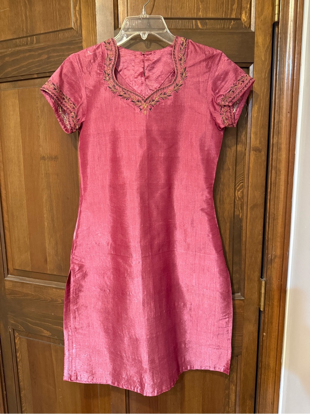 Women's Short-Sleeve Embroidered Silk-Blend Dress in Rose Indian kurta